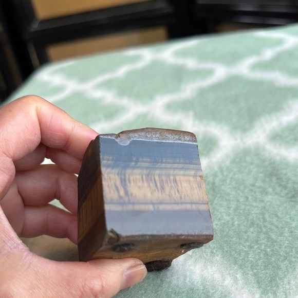 Natural tiger’s eye polished stone block - Picture 1 of 8